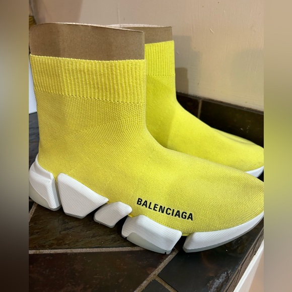 BALENCIAGA
Speed Trainer 2.0 Sock Sneakers
Size:  - 6 - Picture 3 of 9